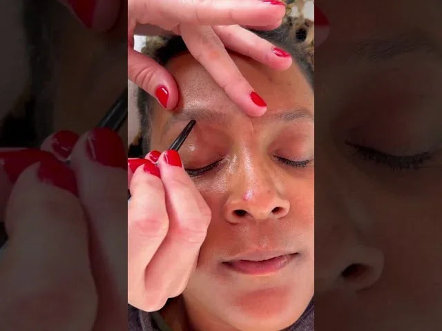 How to Apply Brow Makeup Only Where You Need It